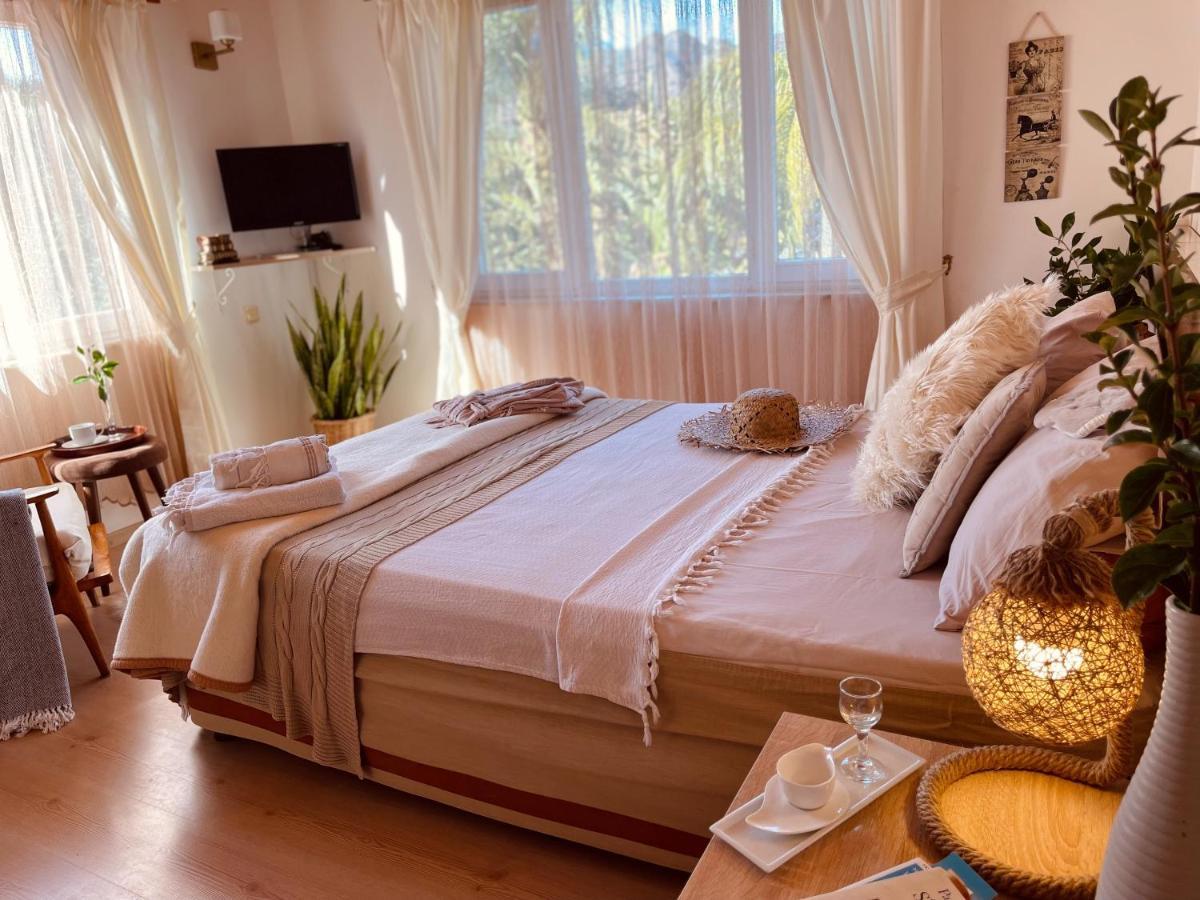 Oase Garden Hotel Чирали Екстериор снимка