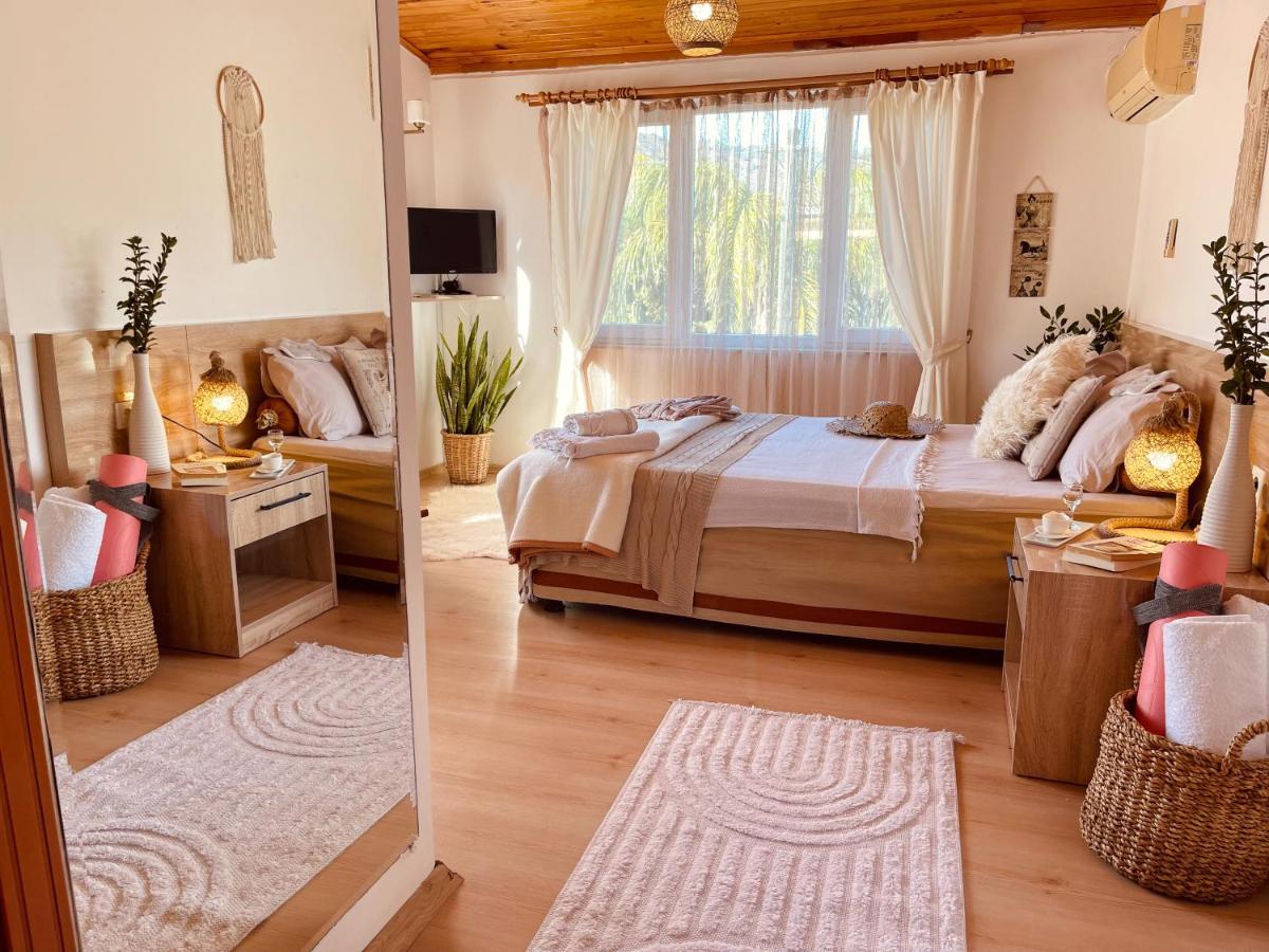Oase Garden Hotel Чирали Екстериор снимка