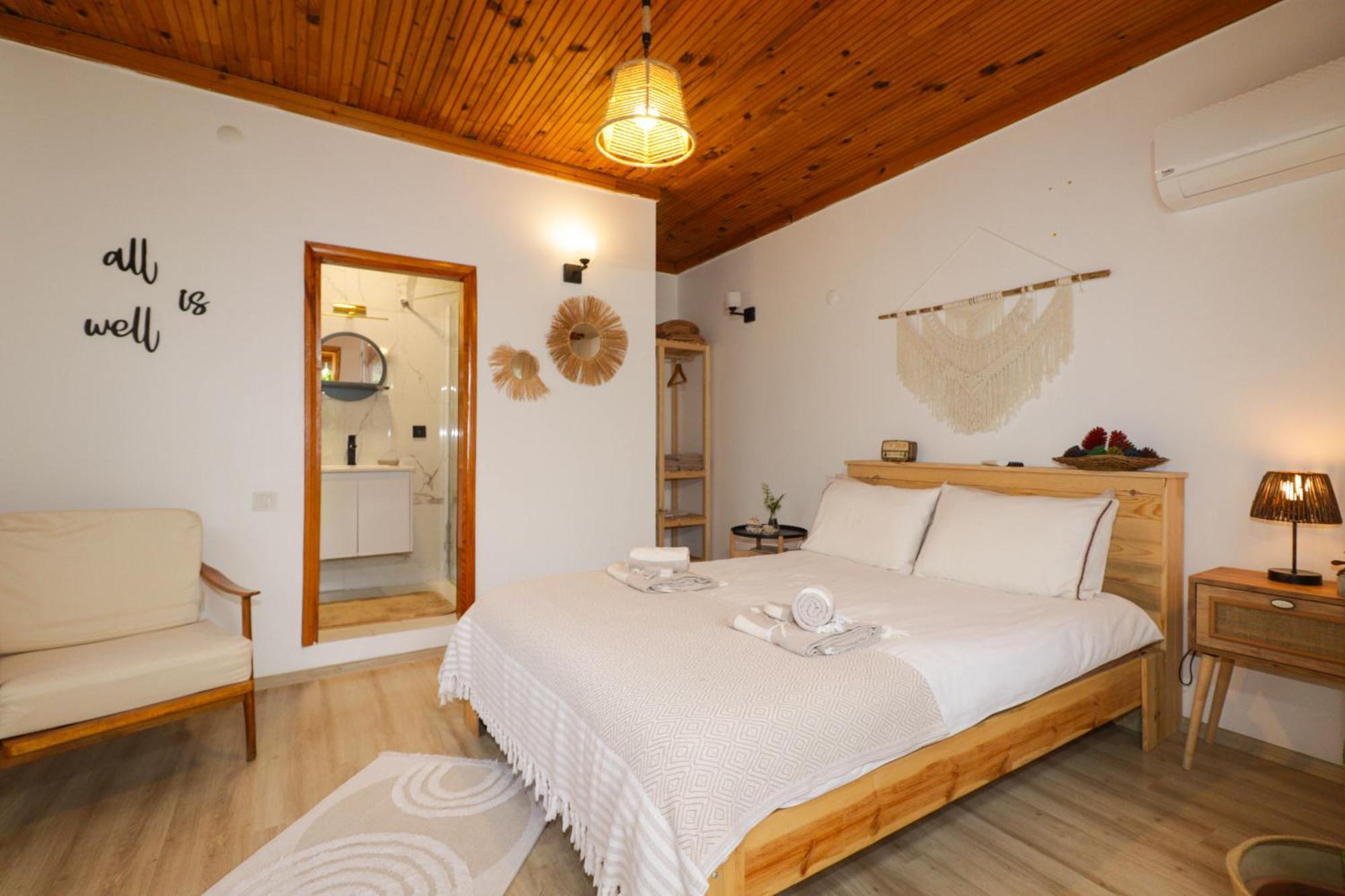 Oase Garden Hotel Чирали Екстериор снимка